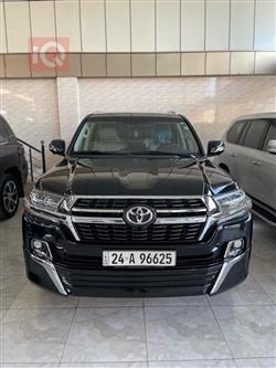 تۆیۆتا لاند کروزەر